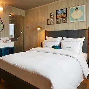 Hotel 25hours Paper Island ****